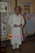 at Dadasaheb Phalke Awards in Bhaidas Hall on 3rd May 2011 (26).JPG